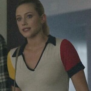 Betty Cooper and Emma Chamberlain Urban Outfitters Multicolor Short Sleeve Tee